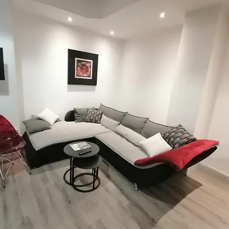 Centre Gare Apartment